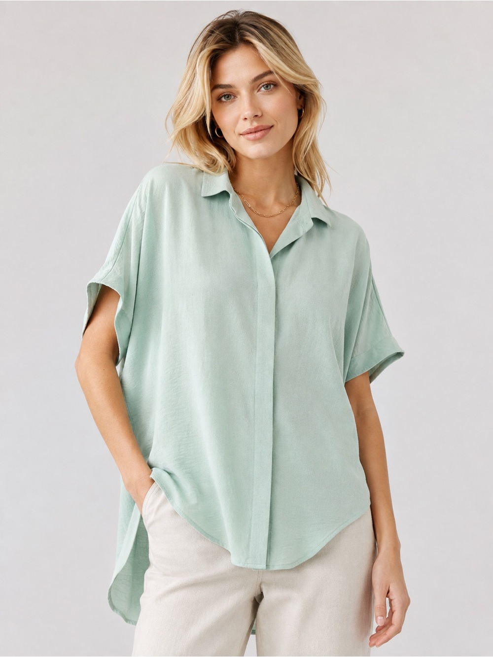 🎉5 for $45🎉 Shop the mint top blouse shirt size M